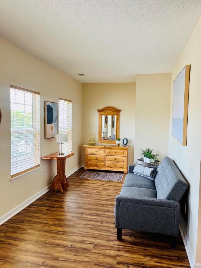 Two-bedroom Vacation Apartamento *